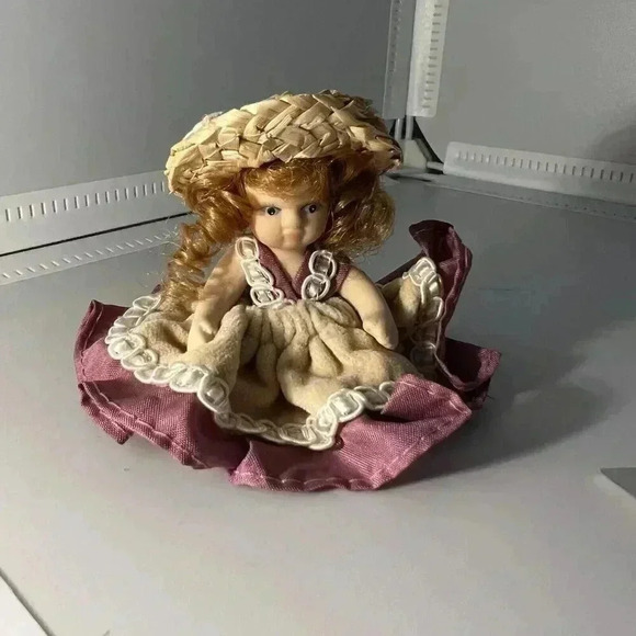 Porcelain Mini Doll Straw Hat And Pink Dress Collectible - Picture 1 of 7